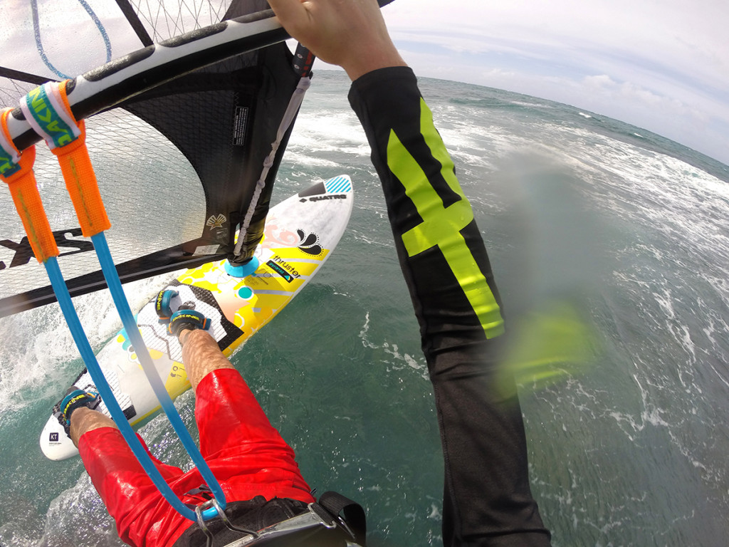 Check out the new 2015 Dakine T7 harness & Dakine accessories 2XS